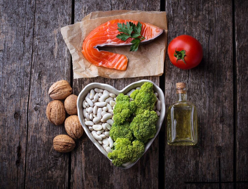 Cholesterol diet, healthy food for heart